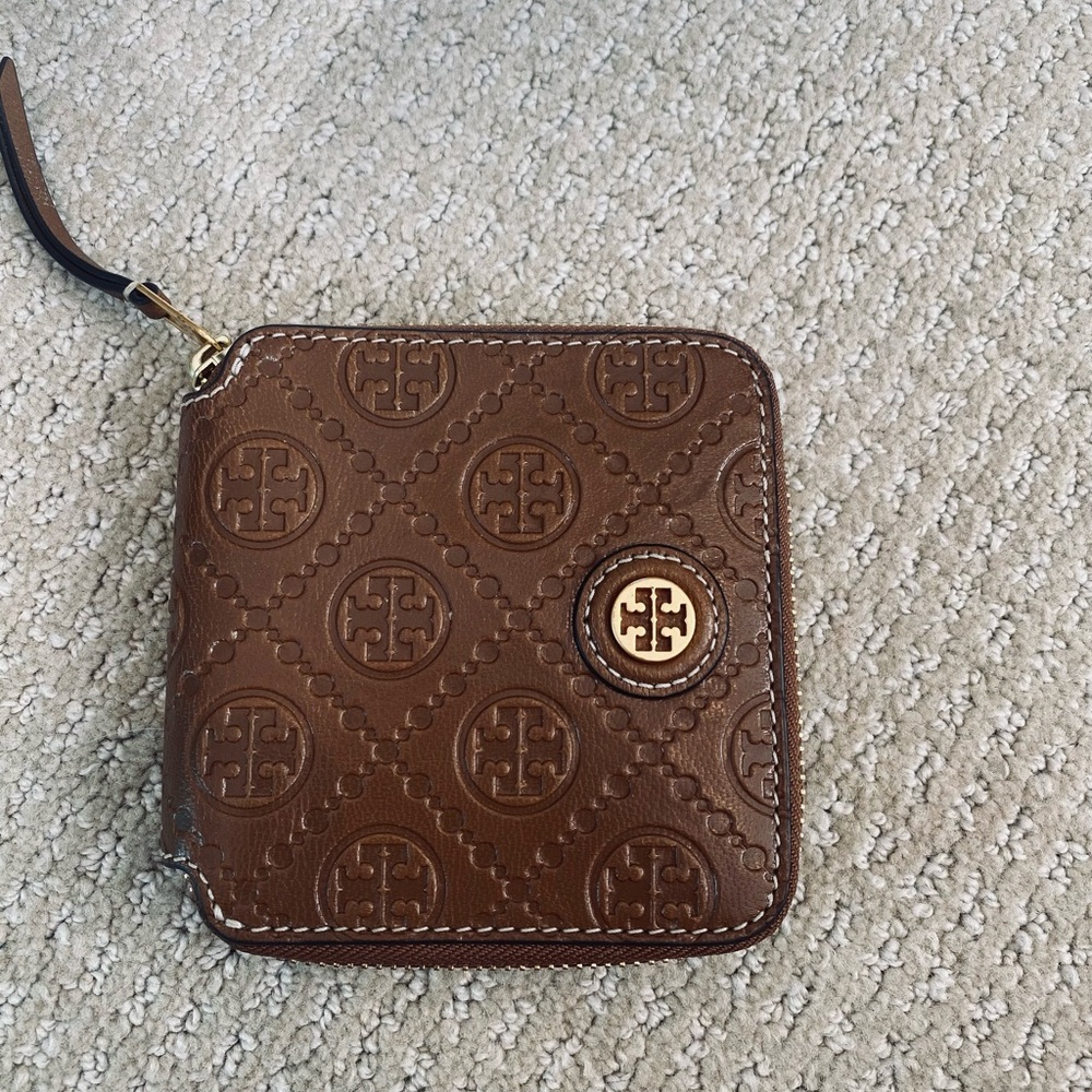Tory Burch Moose Brown Leather Monogram Embossed Zip Around Wallet - Like New